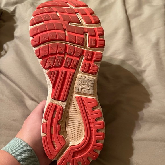 Brooks adrenaline 8.5 EUC - Picture 6 of 6